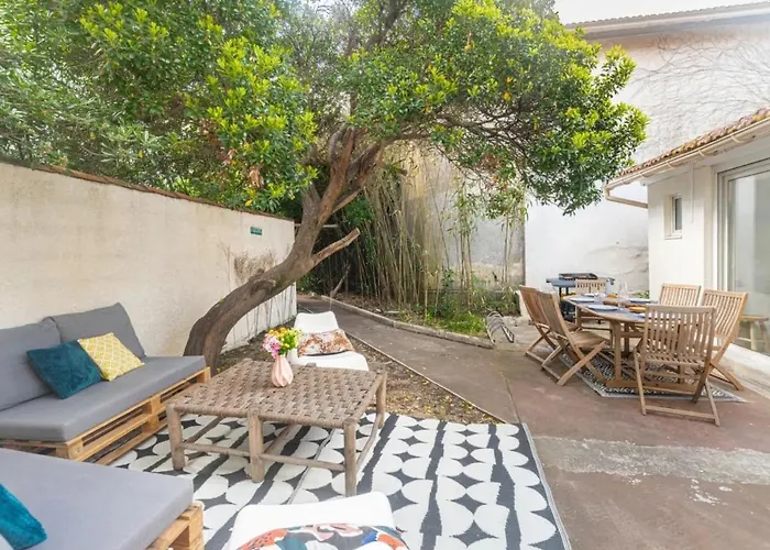 Maison De L'arbousier Tatil Evi