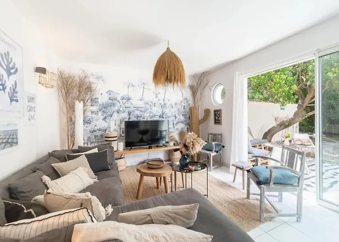 Tatil Evi Maison De L'arbousier